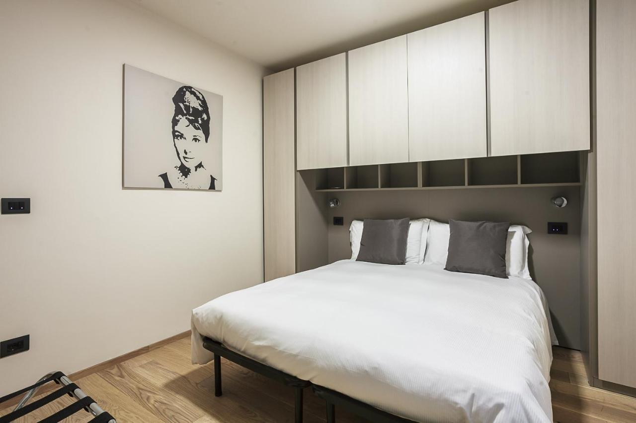 Residence Rizzoli-Suites Apartments Болонья Екстер'єр фото