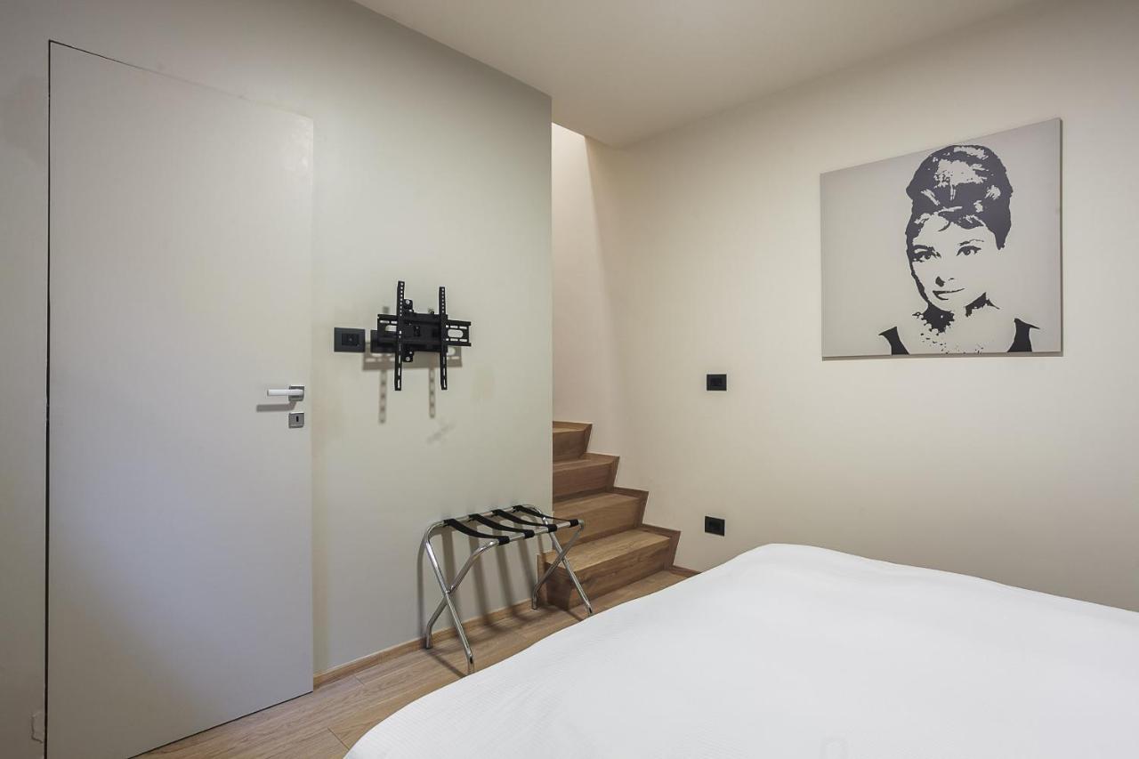 Residence Rizzoli-Suites Apartments Болонья Екстер'єр фото