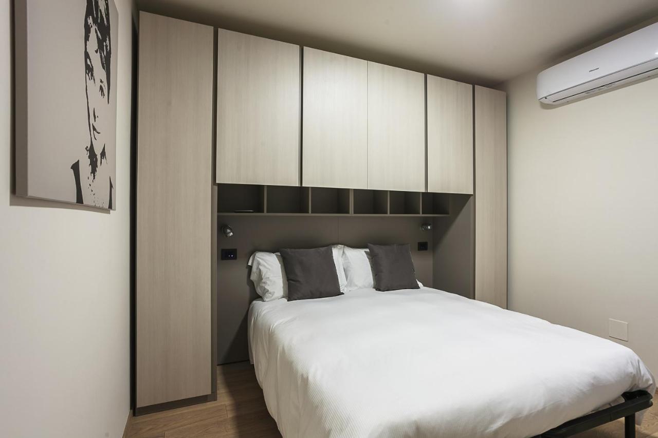 Residence Rizzoli-Suites Apartments Болонья Екстер'єр фото